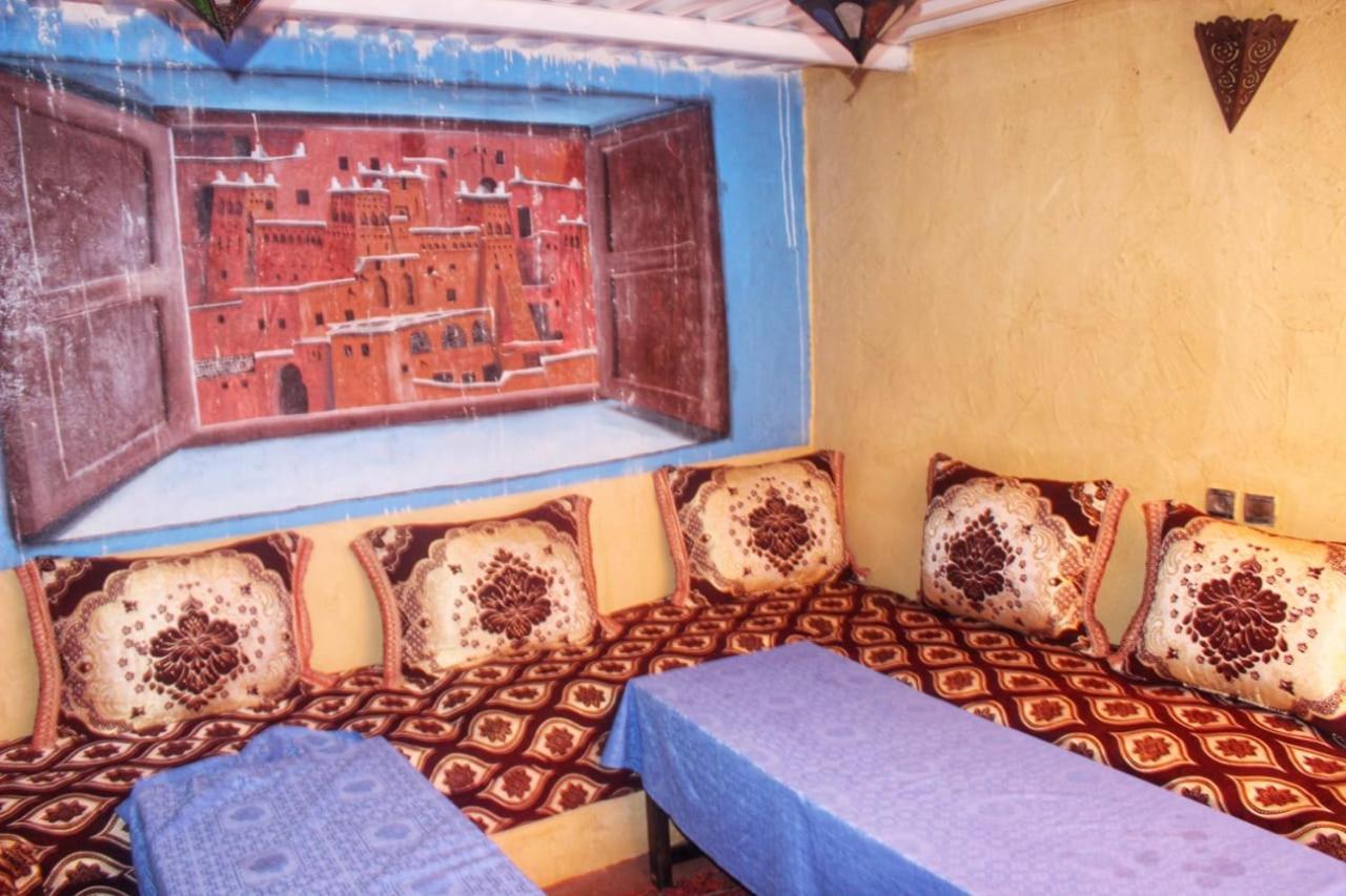 Auberge Et Hotel Les Amis Tafraout Ngoại thất bức ảnh